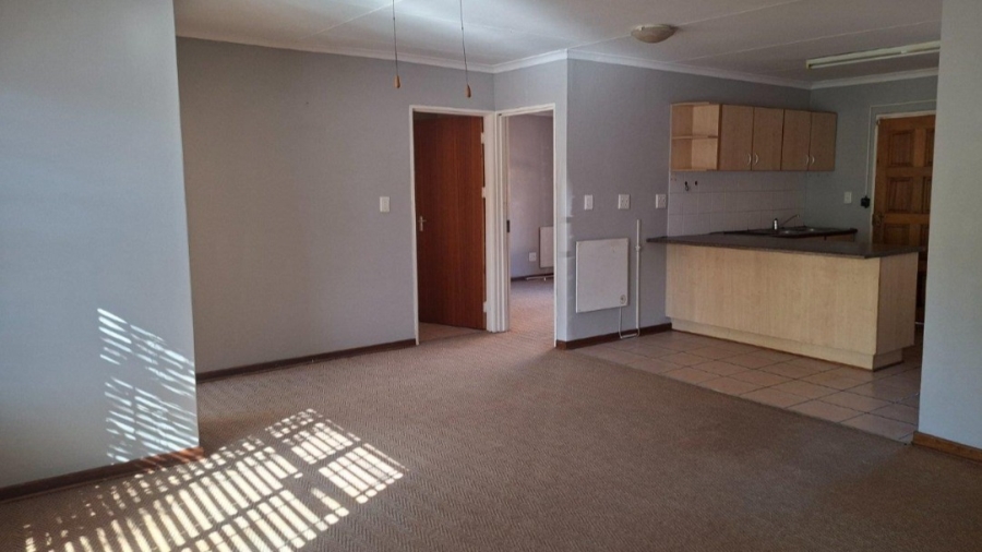 To Let 2 Bedroom Property for Rent in Langenhovenpark Free State